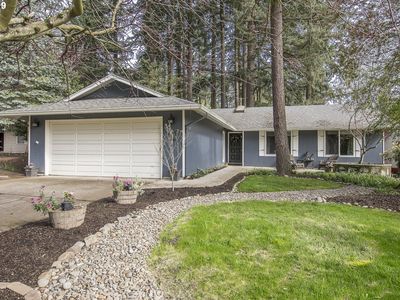 4261 Collins Way, Lake Oswego, OR, 97035