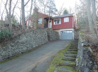 33 Hillside Ave, Tuxedo Park, NY 10987