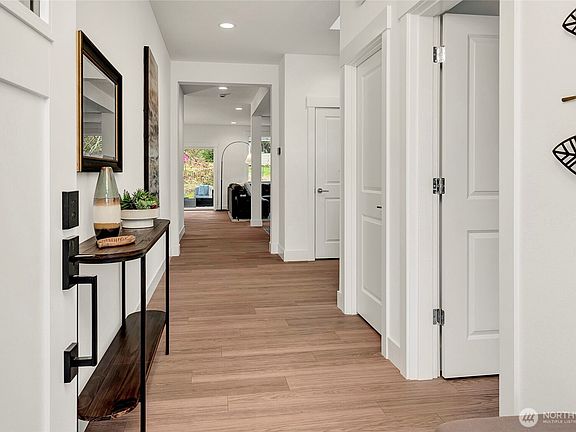 2nd image of 10668 SE 170th Place