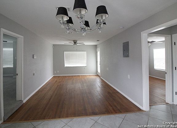 4th image of 307 Cravens Ave