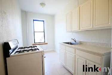 Rented by Link NY Realty