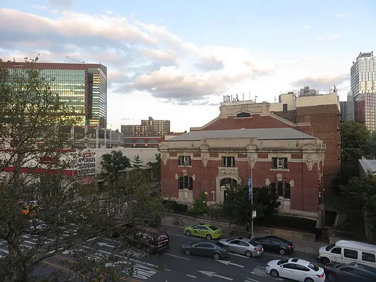 Rented by Space Real Estate | media 28