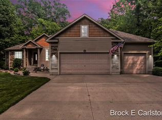 872 Bear Lake Rd, Muskegon, MI 49445