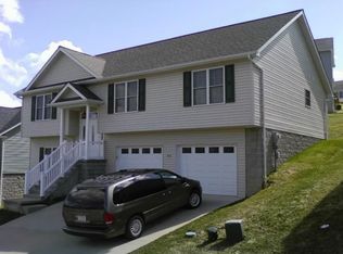 83 Antietam Dr, Morgantown, WV 26508