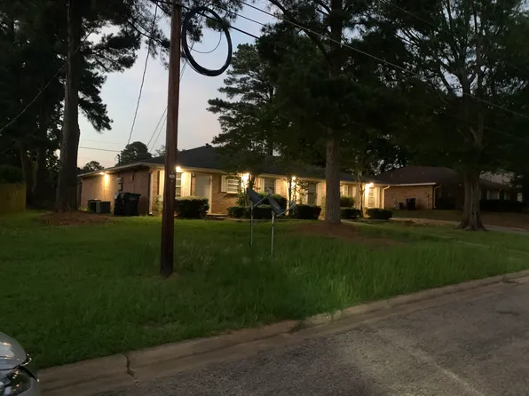 1711 Shely St #B, Longview, TX 75604