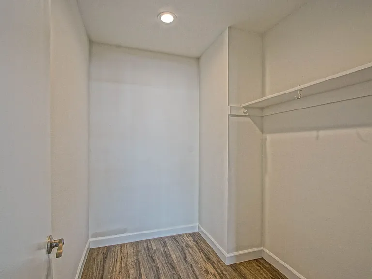 307 Bayview Dr — Photo 30