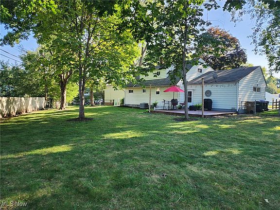 3rd image of 3413 Kendall Cir