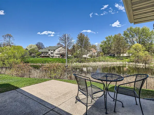 8544 Stratford Ln, Minneapolis, MN 55443