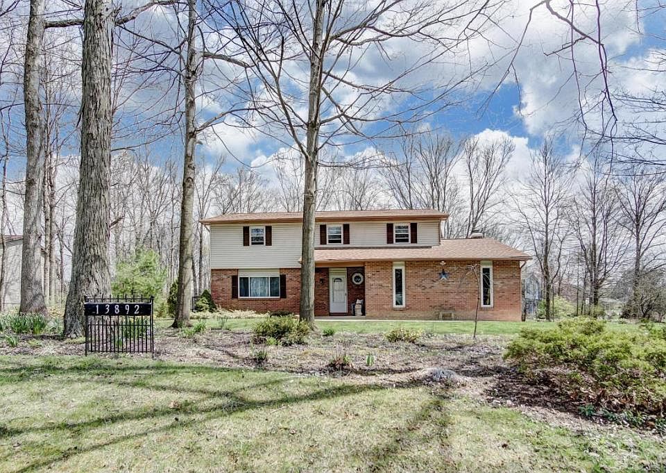 1st image of 13892 Woodsedge Ct NW