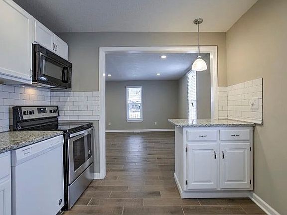5th image of 4215 Wyoming St #1M