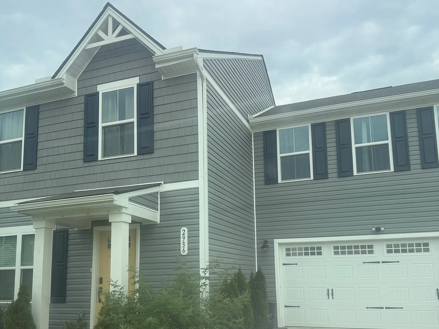 4 bed, 2.5 bath, 1680 sqft, $2,770 — Photo 3