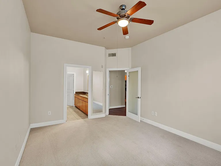 300 Saint Joseph Pkwy #307 — Photo 17