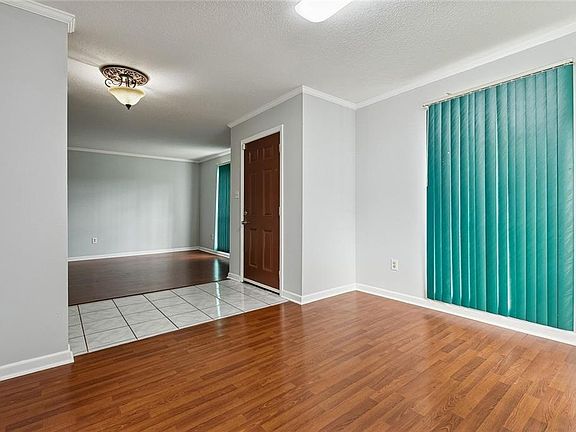 4th image of 852 Kathy St