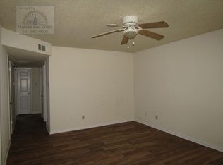 9 Pinewood Ct APT 9B, Jacksonville, AR 72076
