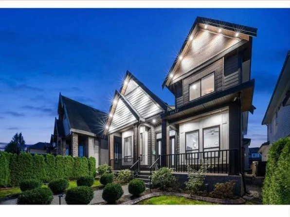 6637 121a St, Surrey, BC V3W 0H8