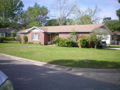 605 Townsend Cir, Chickasaw, AL, 36611