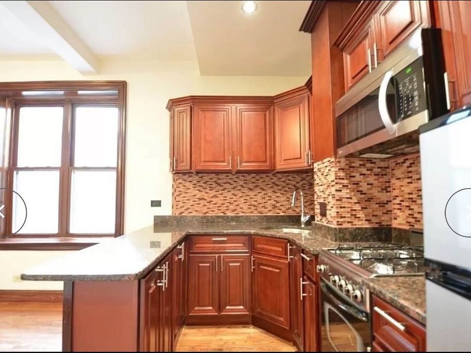 2nd image of 170 W 74th St APT 508