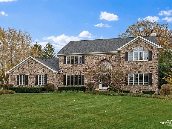 4th image of 140 N Buckingham Dr