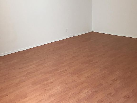 4th image of 12755 Matteson Ave APT 2