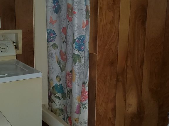 4th image of 2270 Harper Rd APT C