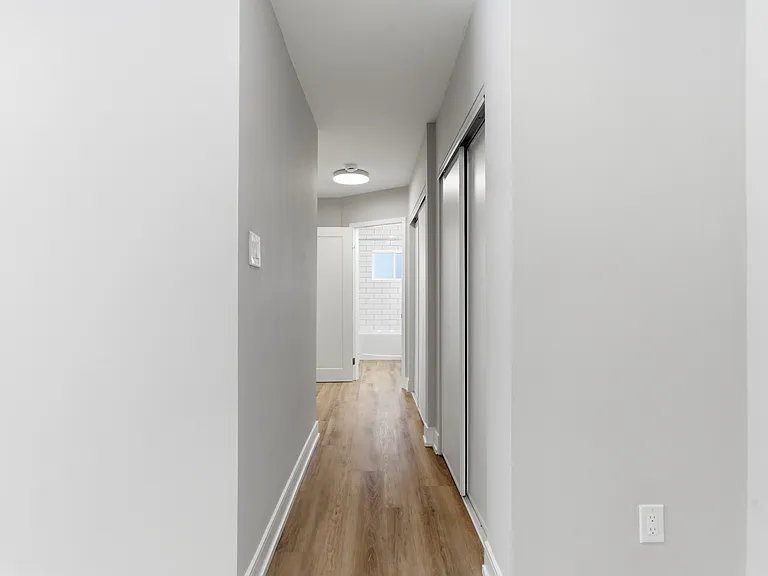 20 Weichel St — Photo 9