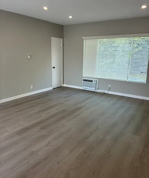 Amie Apartments — Photo 13