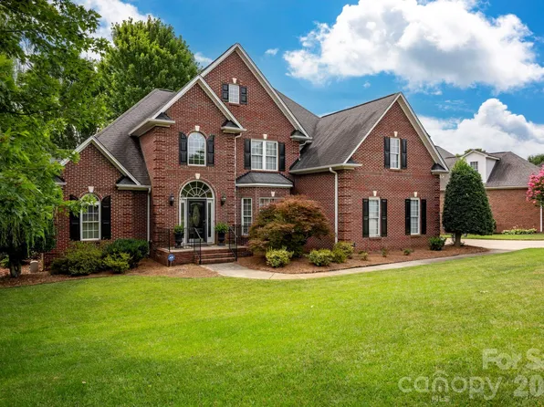 5523 Weavers Row, Gastonia, NC 28056
