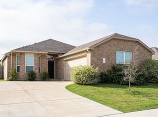 273 Christian Rd, Ennis, TX 75119