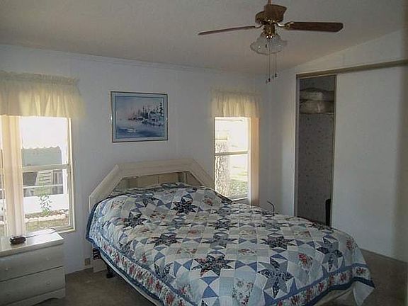 5th image of 800 Forest Ln