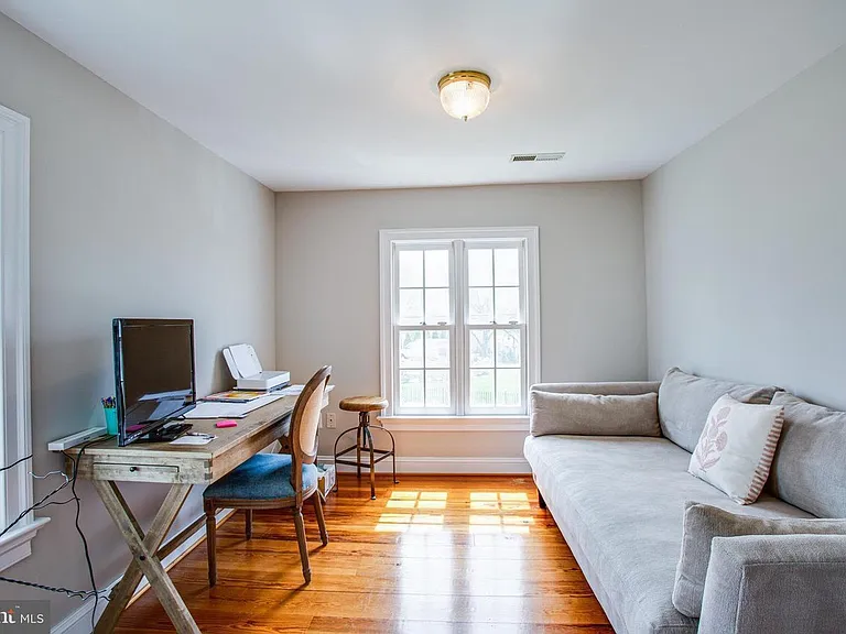 507 Hanover St — Photo 25