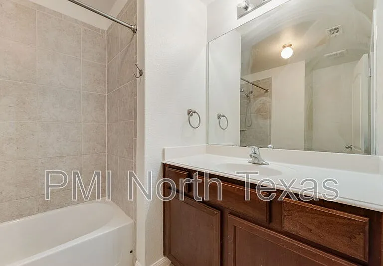 1911 Pilot Point Way — Photo 13