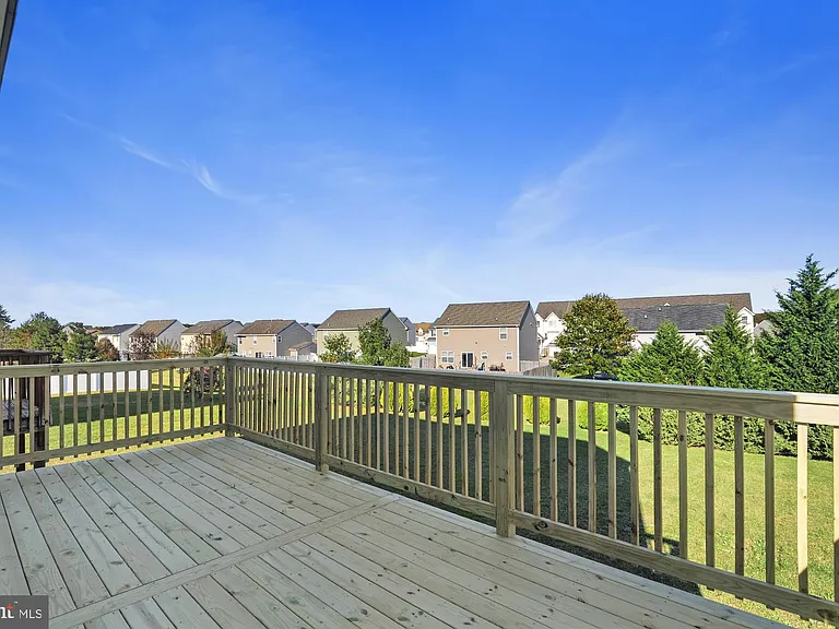 311 Paradee Dr — Photo 3