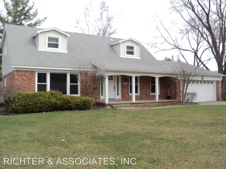 1st image of 45250 Venetian Ave