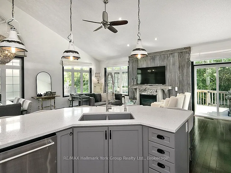 689616 Monterra Rd #18 — Photo 15