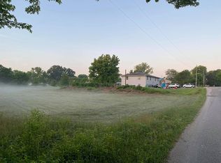 23257 Locust St, Higginsville, MO 64037