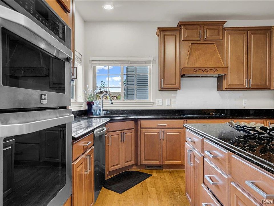 1143 Polo Dr, photo 9