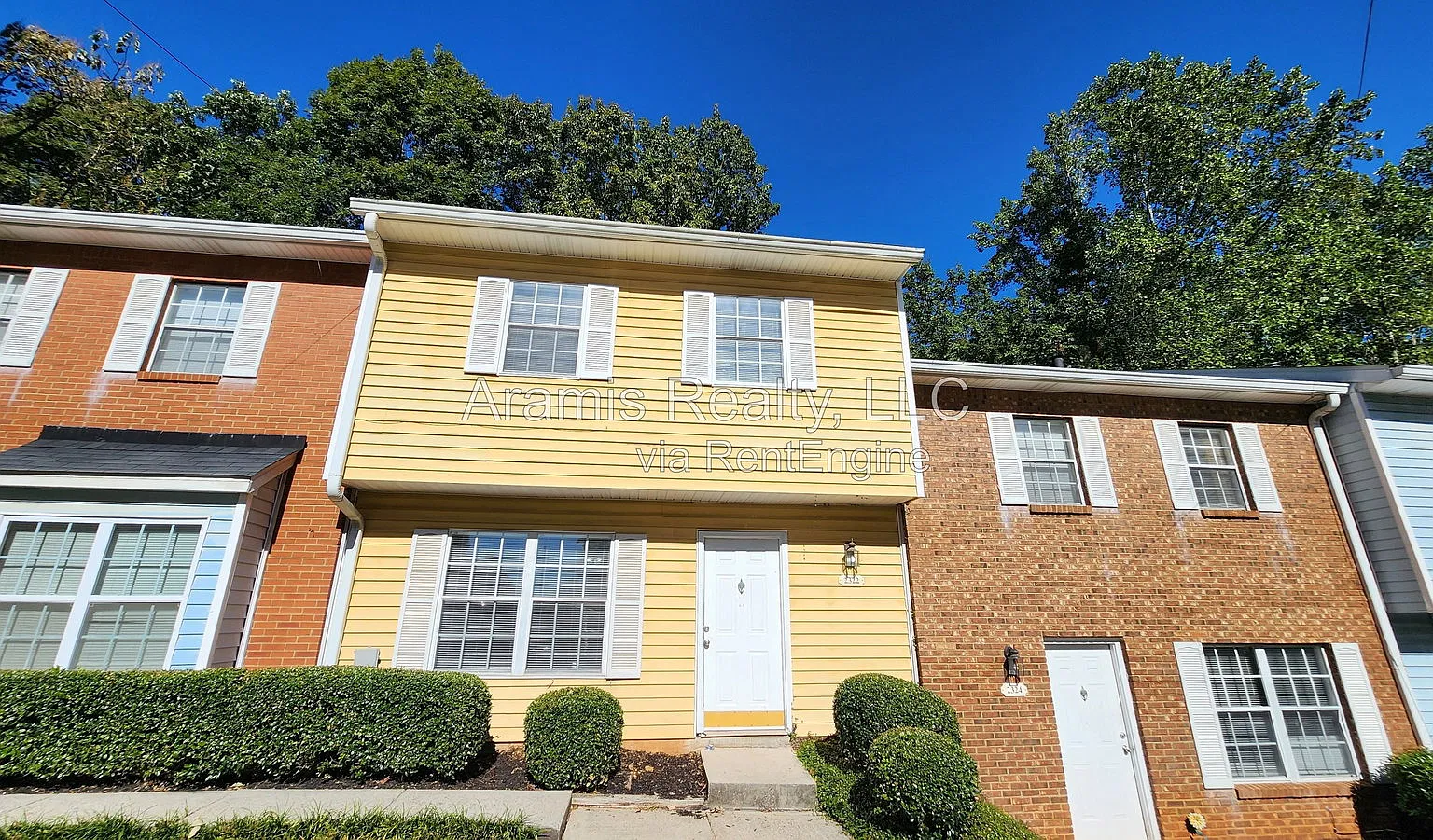 2 bed, 2.5 bath, 1280 sqft, $1,350 — Photo 1