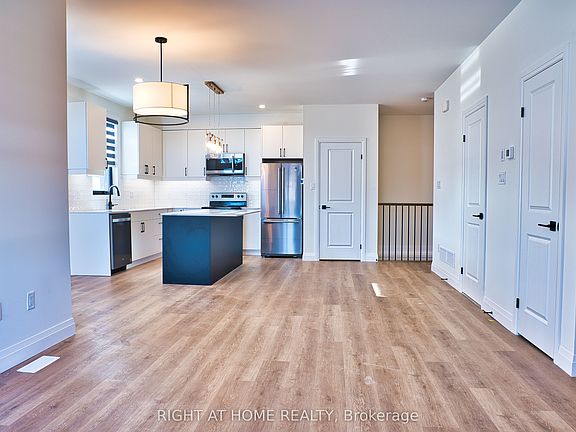 4th image of 3900 Savoy St #105