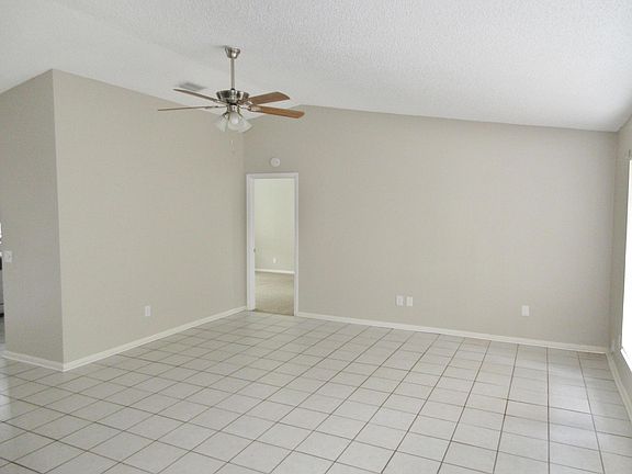 2nd image of 5321 Fox Valley Trail