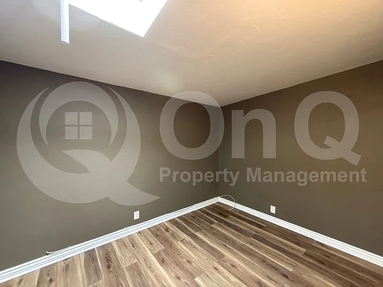 7408 E 29th St — Photo 33