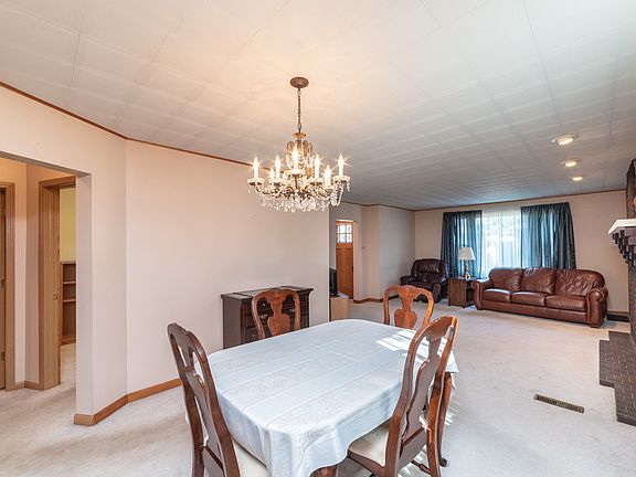 5th image of 1448 Harvey Ave