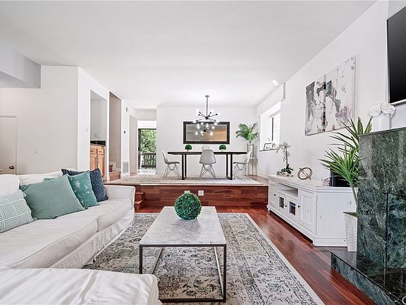 3rd image of 21901 Burbank Blvd Unit 202