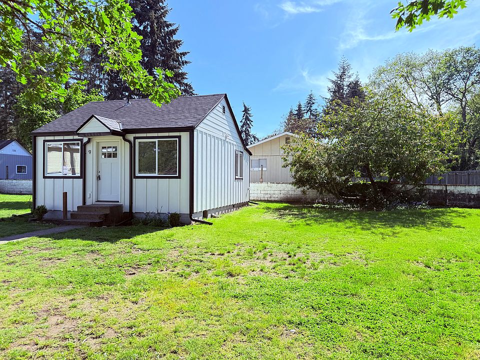 1st image of 14402 Washington Ave SW #9
