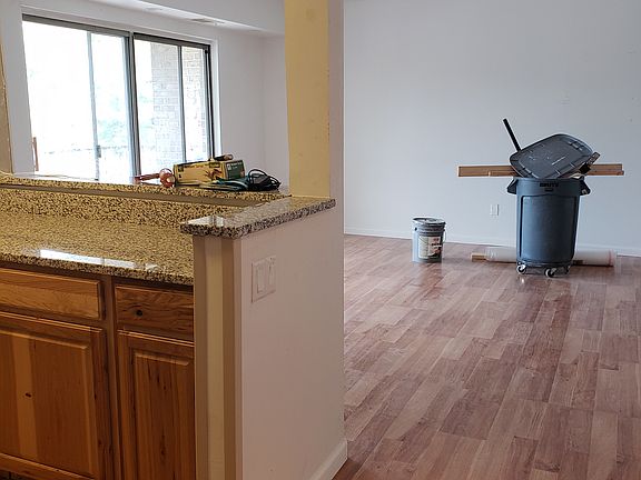 5th image of 7975 Audubon Ave #D4