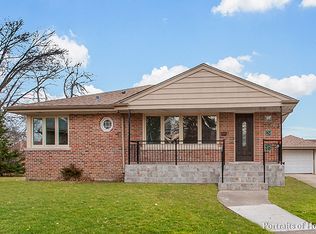 7066 W Seward St, Niles, IL