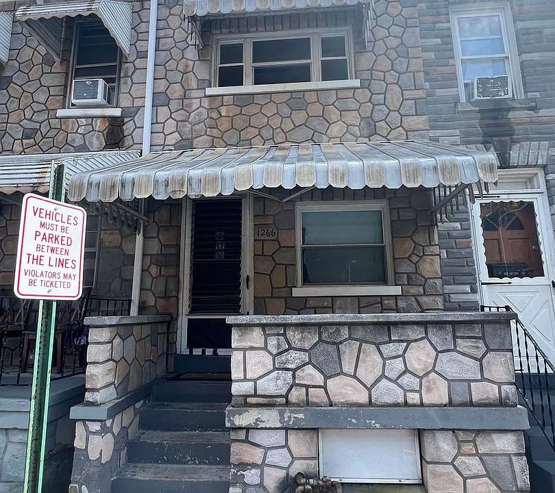 1266 Muhlenberg St