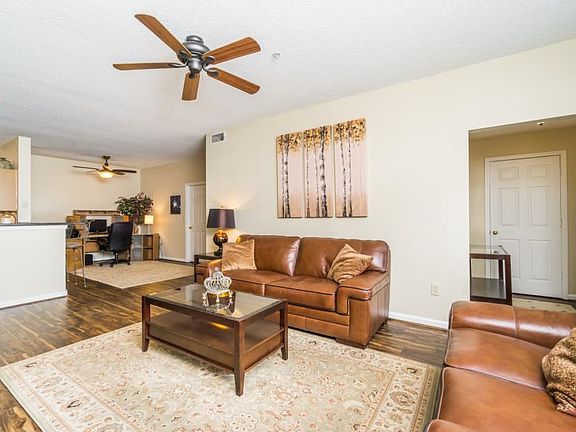 5th image of 501 Vinings Forest Ct SE