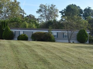 5752 Tunnelton Rd, Bedford, IN 47421