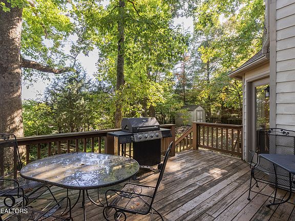 5th image of 7552 Christin Lee Cir