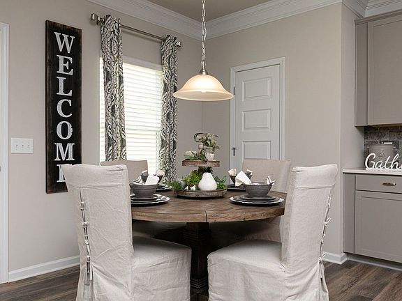 The Buffington - Breakfast Area